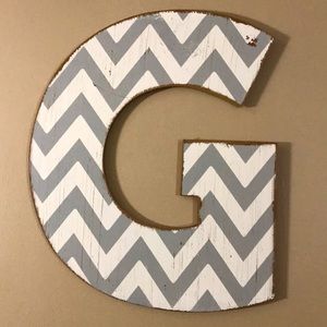 Letter G- Gray & White Chevron wall art